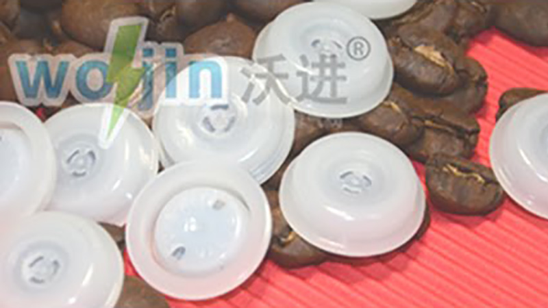 1 KG Coffee Bag With Coffee Valve Running In WoJin Semi Automatic Valve Applicator VM 02
