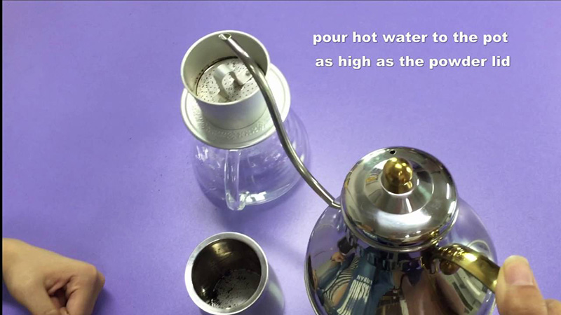 Make special cold brew coffee with Vietnamese coffee pot
